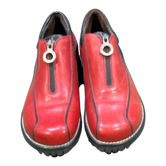 Donald J Pliner Women’s U-Zip Slip-On Zip-Up Casual Shoes. - Picture 3 of 8